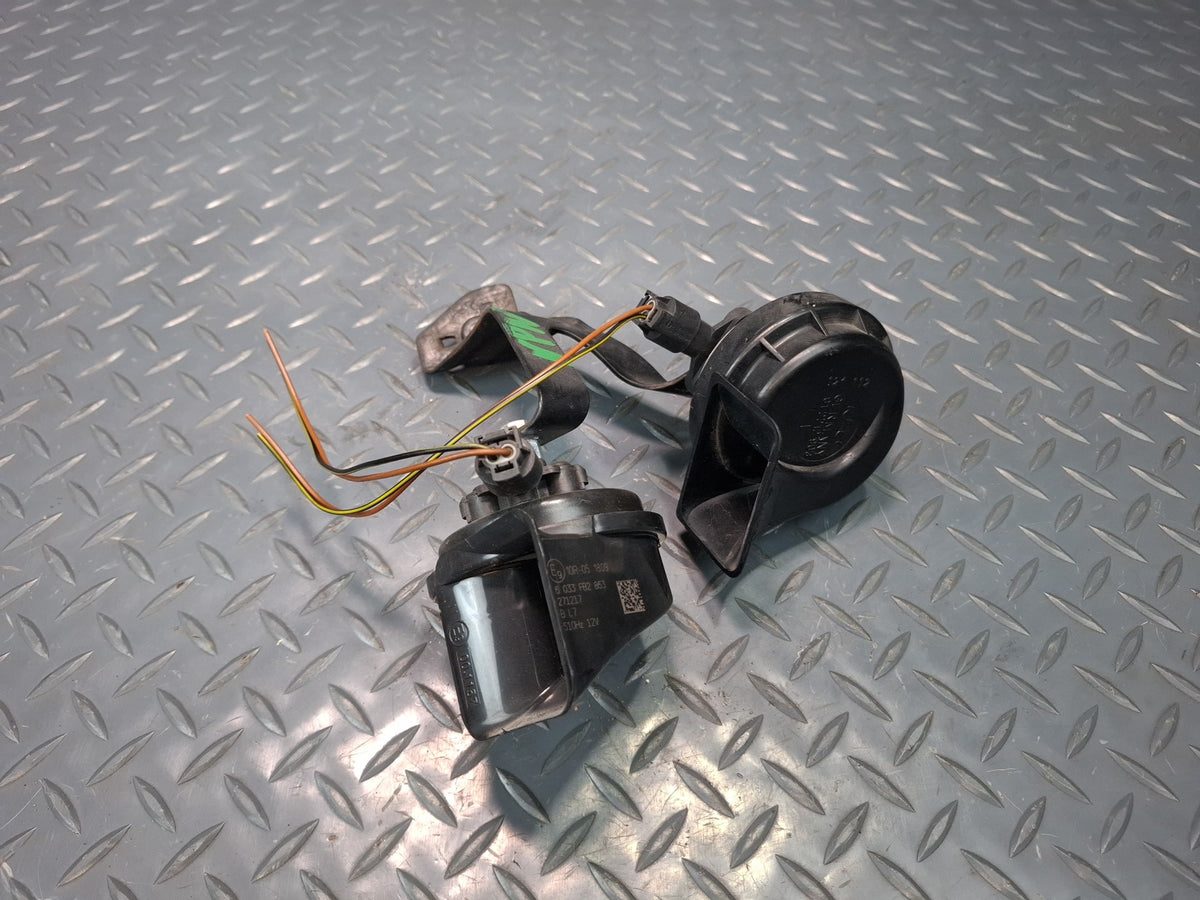 1999-2004 Porsche 911 996 High & Low Tonenote Pitch Horn Signal Set of 2