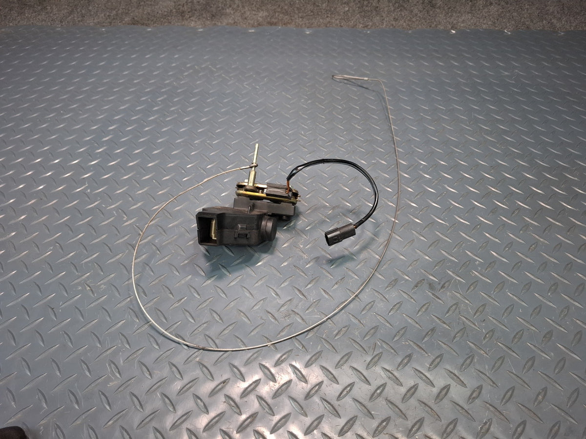 1999-2004 Porsche 911 996 Trunk Lid Lock Latch Release Actuator 99651205500