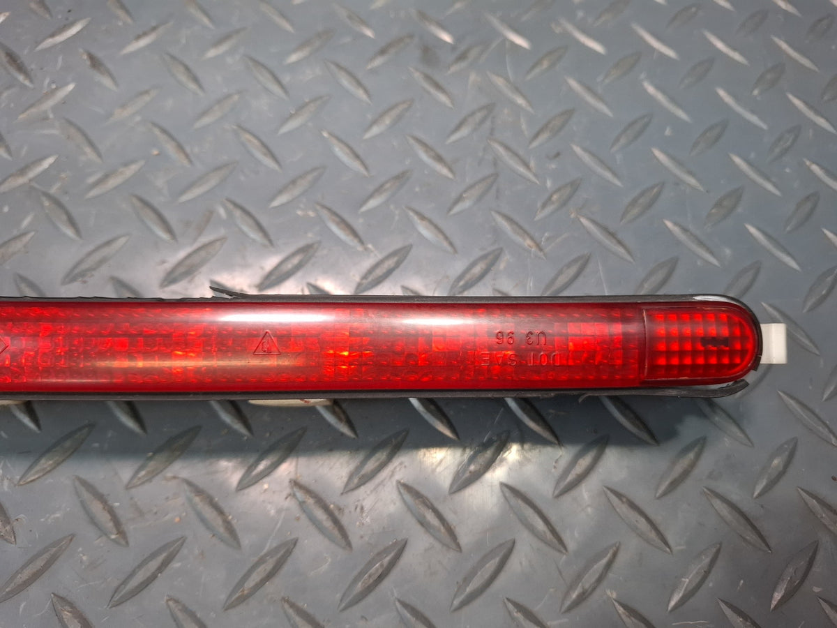 1999-2004 Porsche 911 996 Rear 3RD Third Center Brake Stop Light Lamp