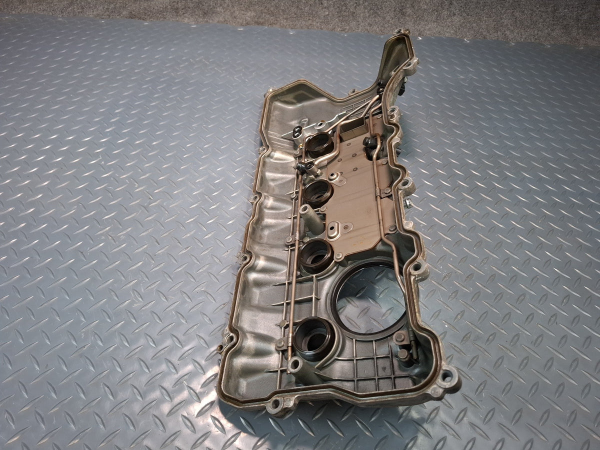 08-16 Lexus LS600HL UVF46 2URFSE Right Engine Cylinder Head Valve Cover OEM