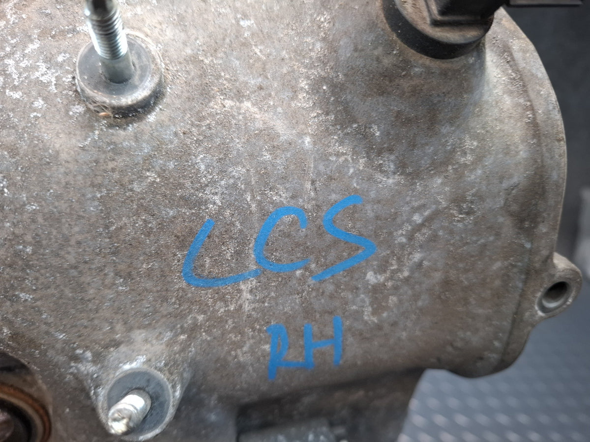 08-16 Lexus LS600HL UVF46 2URFSE Right Engine Cylinder Head Valve Cover OEM