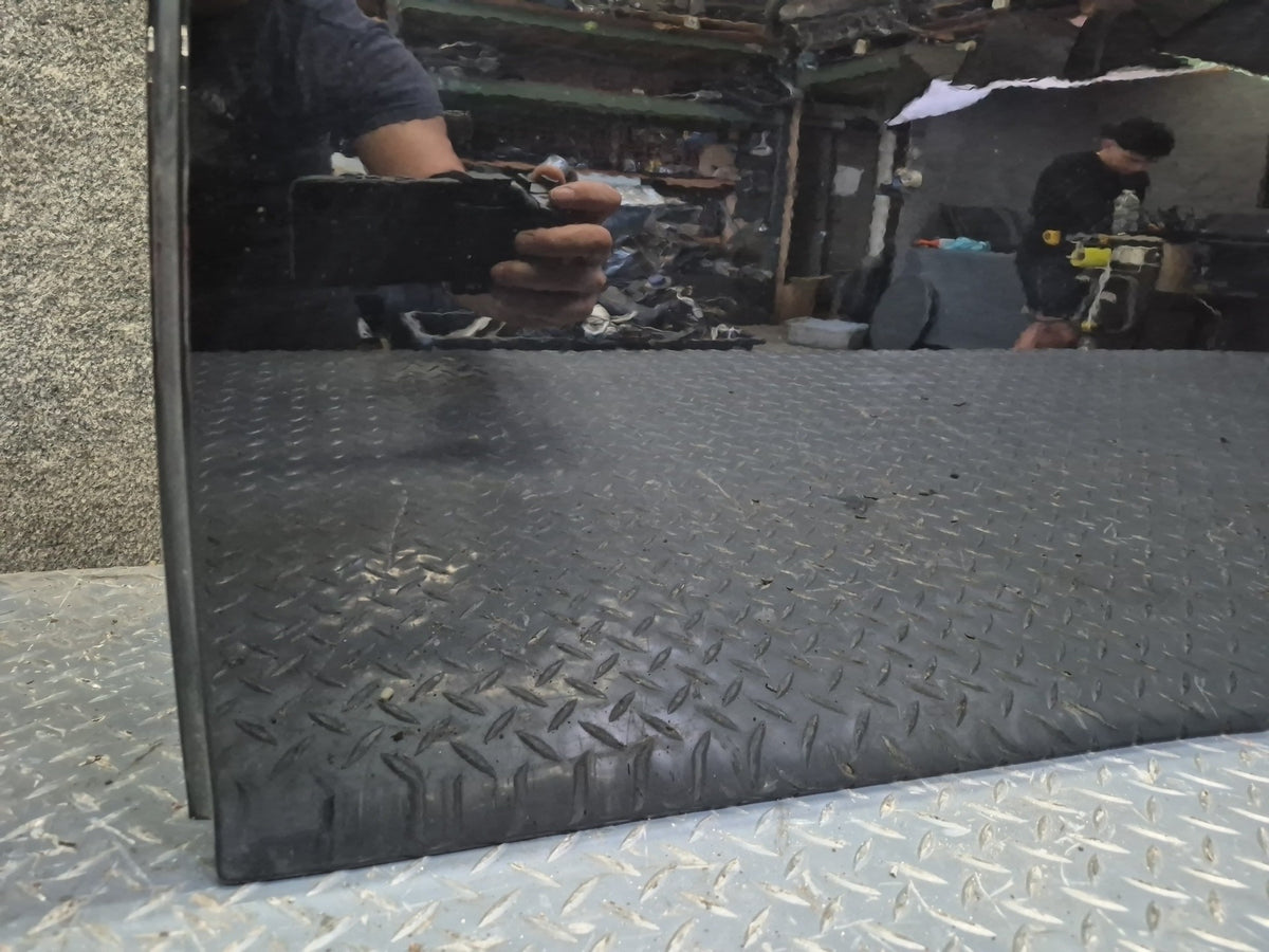 17-25 Alfa Romeo Giulia Rear Left Side Door Shell Panel w Glass Black OEM