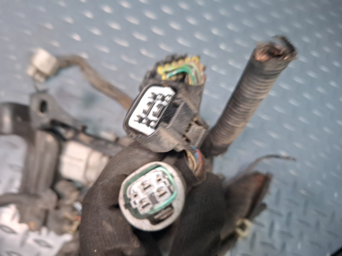 2006-2007 Lexus UZJ100L LX470 Under Hood Engine Wire Wiring Harness Fuse Box