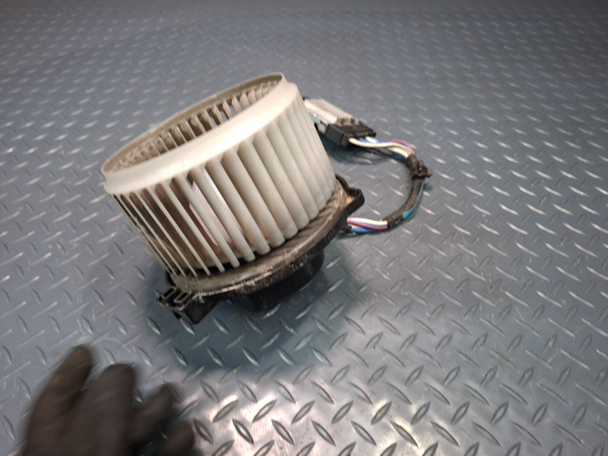 1998-2007 Lexus J100 LX470 A/C Heater Blower Motor Fan W/ Resistor