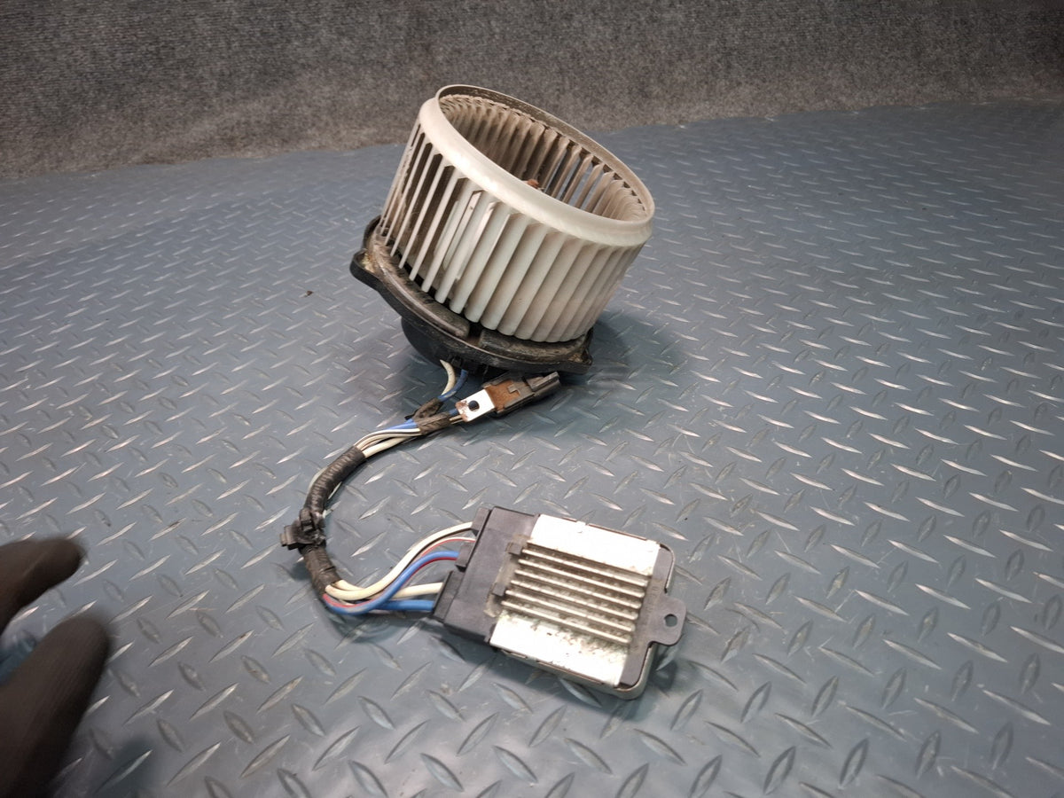 1998-2007 Lexus J100 LX470 A/C Heater Blower Motor Fan W/ Resistor