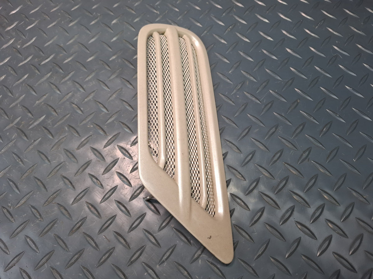1998-2007 Lexus UZJ100L LX470 Rear Left Right Side Quarter Vent Trim Grille Set