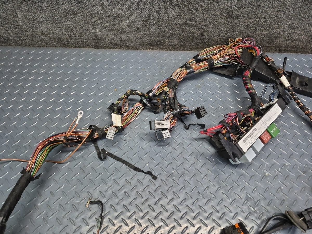 2001 Porsche 911 996 3.4L M96.01 RWD M/T Engine Bay Wire Wiring Harness