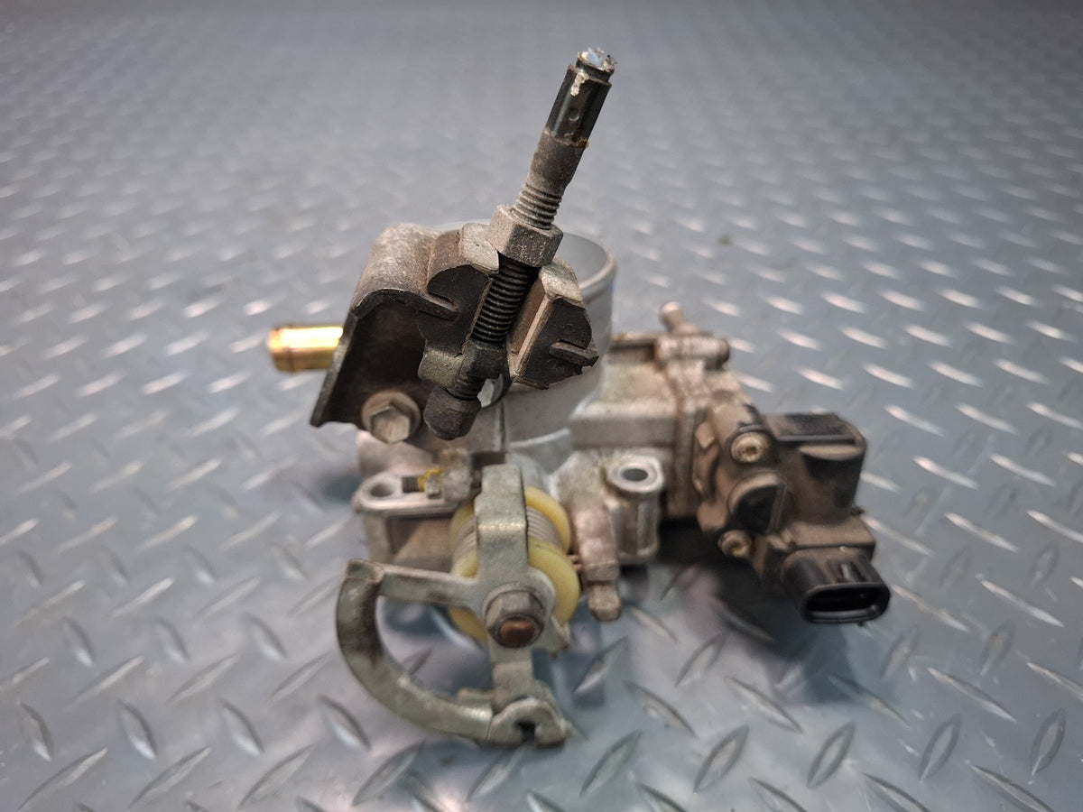 00-05 Toyota MR2 Spyder ZZW30L 1ZZFE Throttle Valve Body w Sensor Assembly OEM