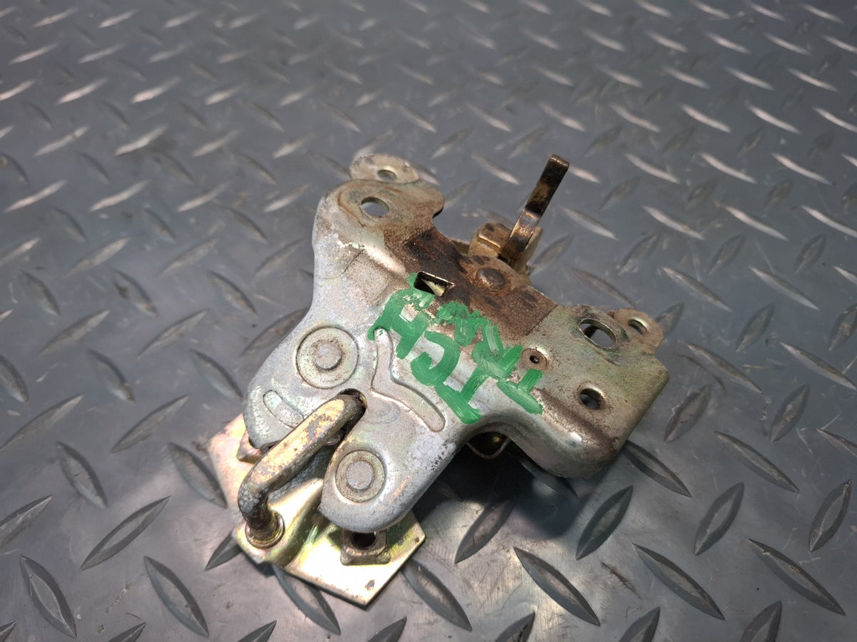 82-85 Toyota Celica RA65 Coupe Convertible Rear Trunk Lid Lock Latch Catch Set