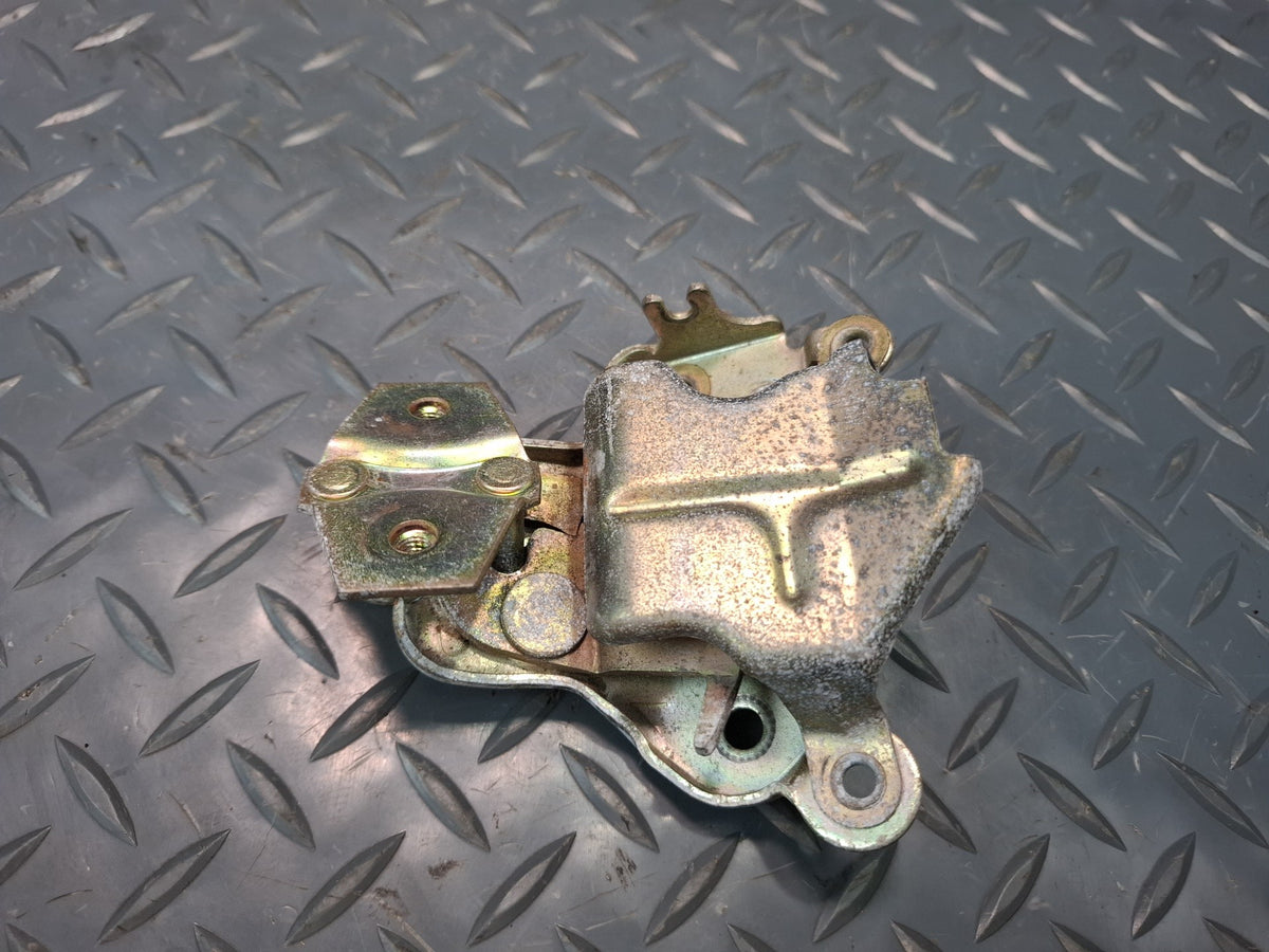 82-85 Toyota Celica RA65 Coupe Convertible Rear Trunk Lid Lock Latch Catch Set
