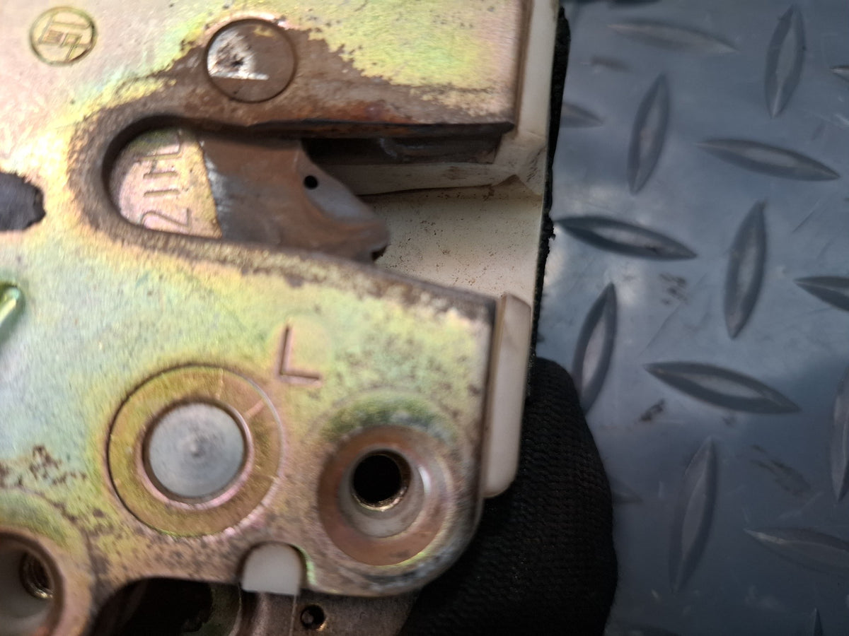 82-85 Toyota Celica RA65 Left Door Manual Lock Latch Actuator OEM