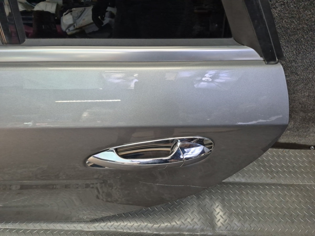 2012-2019 Mercedes W166 GLE ML Rear Left Side Door Shell Panel W/ Glass
