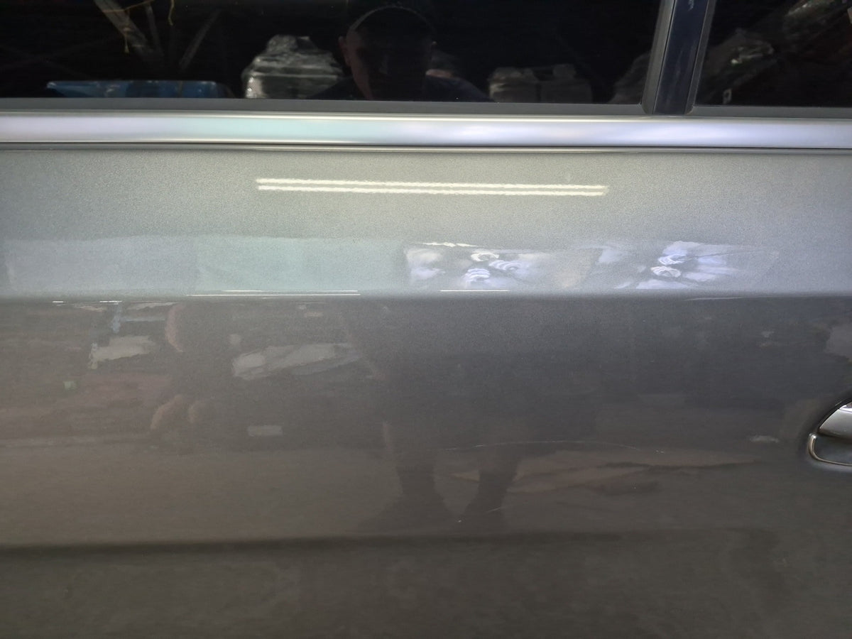 2012-2019 Mercedes W166 GLE ML Rear Left Side Door Shell Panel W/ Glass
