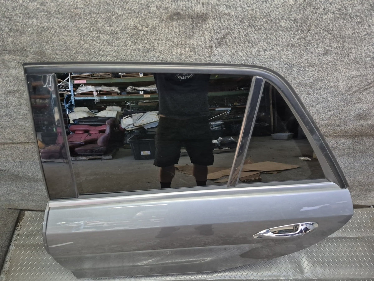 2012-2019 Mercedes W166 GLE ML Rear Left Side Door Shell Panel W/ Glass