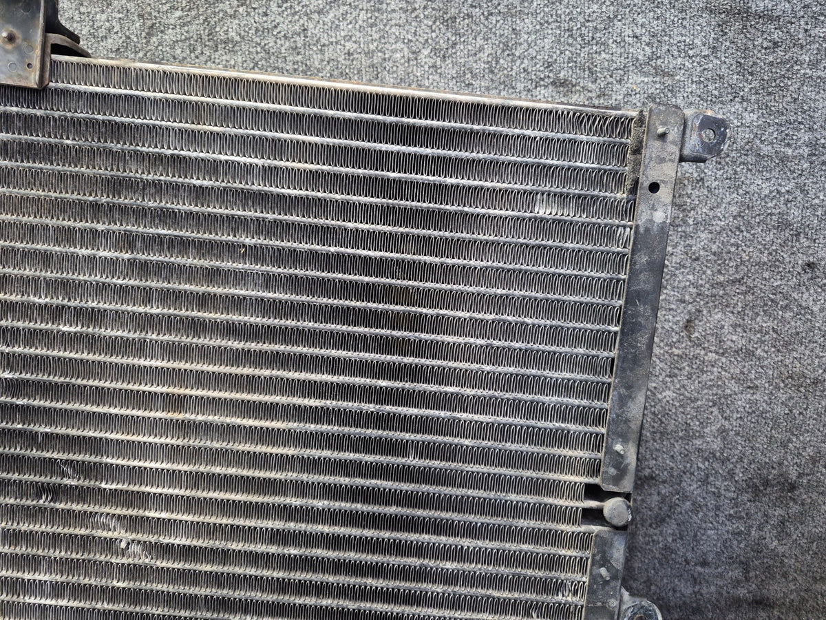 93-95 Toyota Hiace KZH106W 1KZ-TE A/C Condenser w Cooling Fan Motor & Shroud OEM