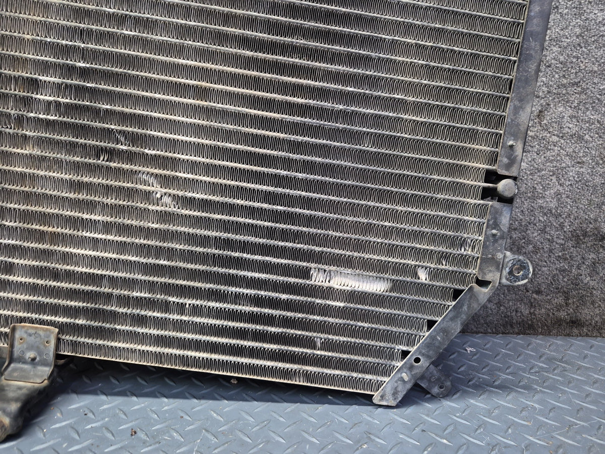 93-95 Toyota Hiace KZH106W 1KZ-TE A/C Condenser w Cooling Fan Motor & Shroud OEM