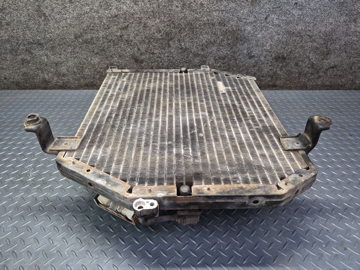 93-95 Toyota Hiace KZH106W 1KZ-TE A/C Condenser w Cooling Fan Motor & Shroud OEM