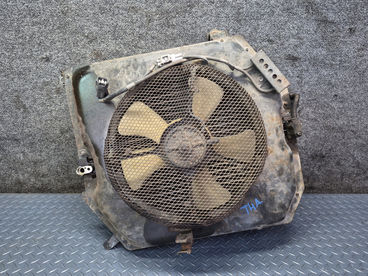 93-95 Toyota Hiace KZH106W 1KZ-TE A/C Condenser w Cooling Fan Motor & Shroud OEM