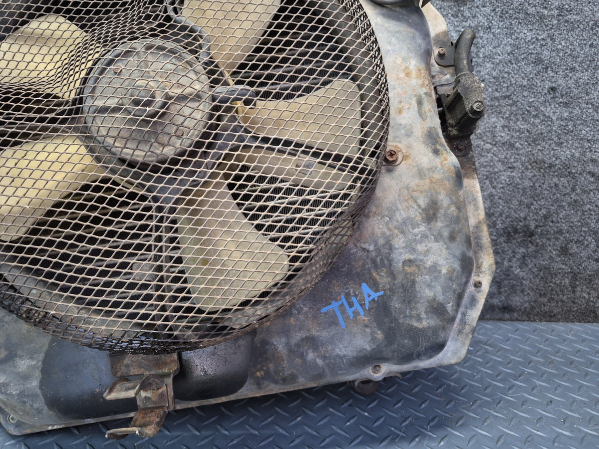 93-95 Toyota Hiace KZH106W 1KZ-TE A/C Condenser w Cooling Fan Motor & Shroud OEM