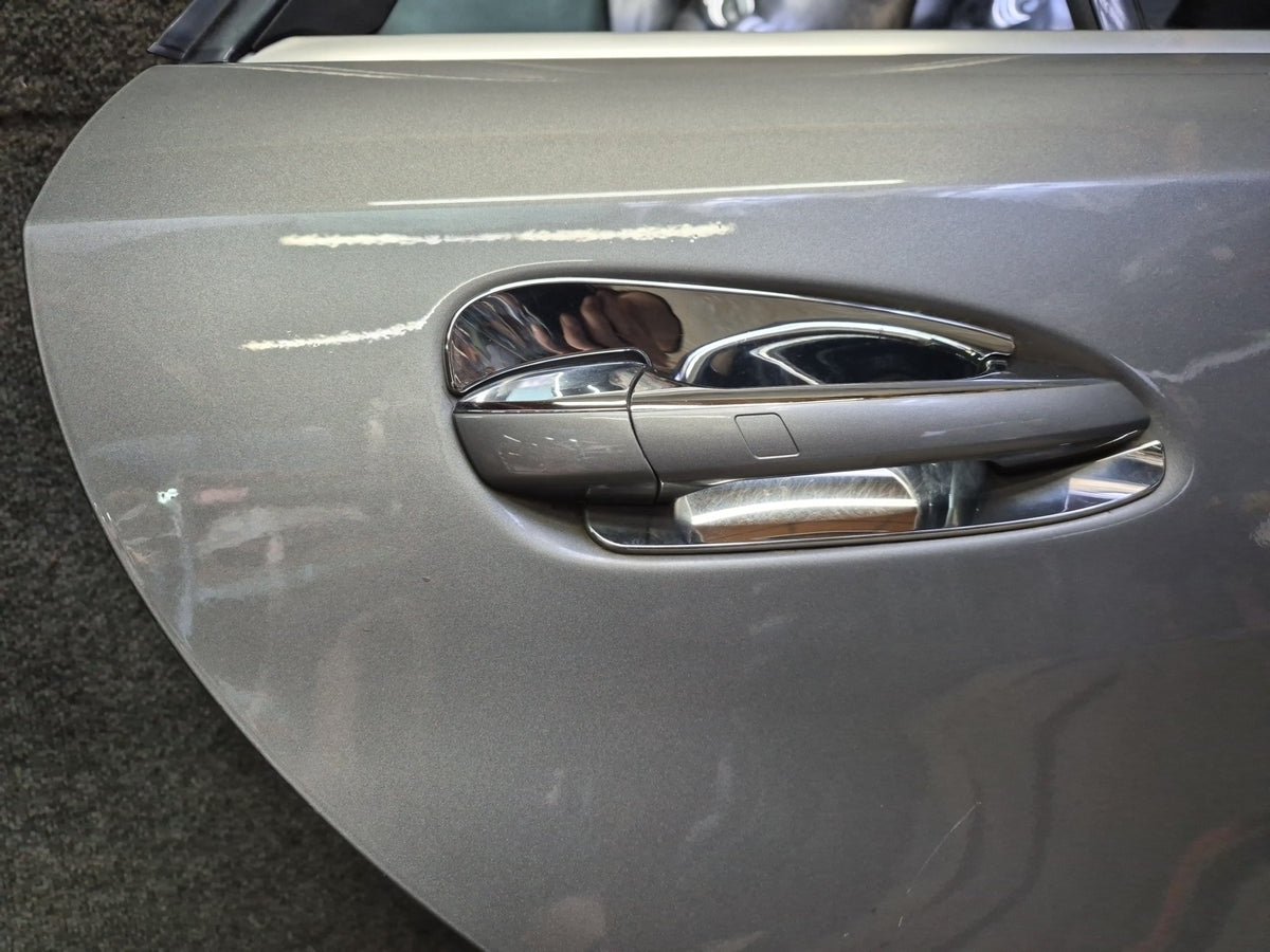 2012-2019 Mercedes W166 GLE ML Rear Right Side Door Shell Panel W/ Glass
