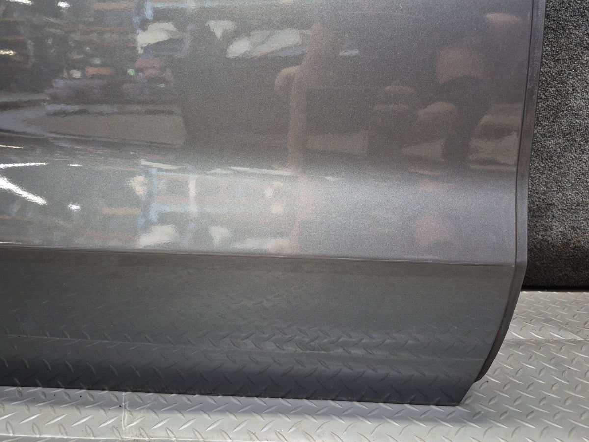 2012-2019 Mercedes W166 GLE ML Rear Right Side Door Shell Panel W/ Glass
