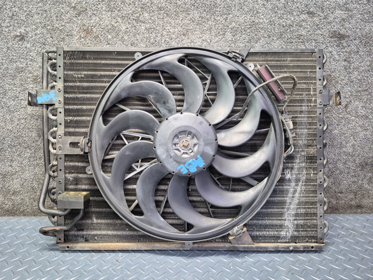 1994-1997 BMW E31 840Ci Engine Cooling Fan Motor w Condenser