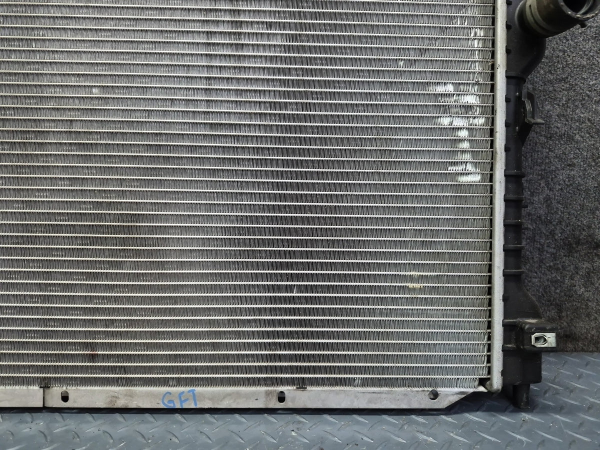 02-05 Ford Thunderbird Engine Cooling Radiator Damaged