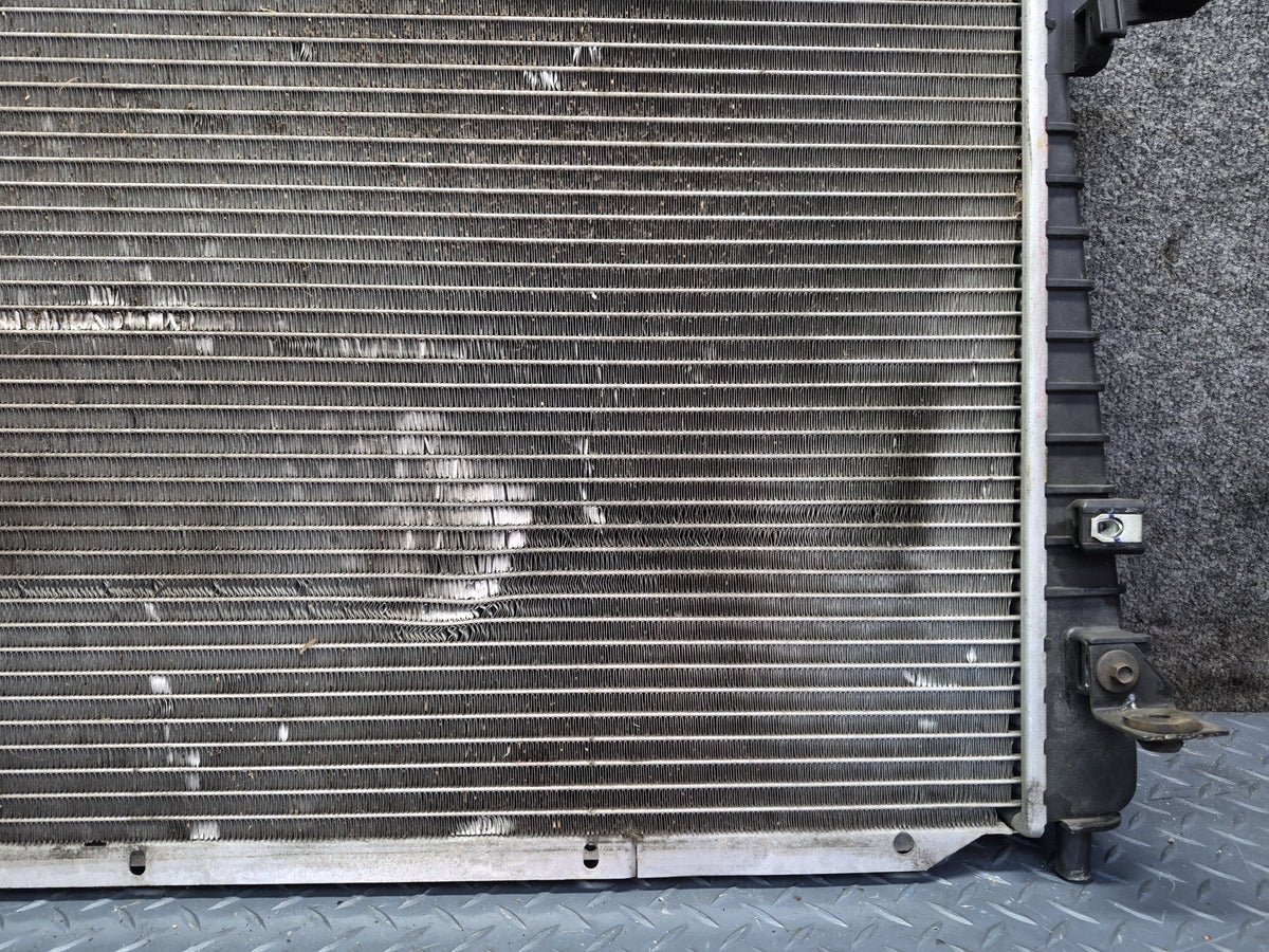 02-05 Ford Thunderbird Engine Cooling Radiator Damaged