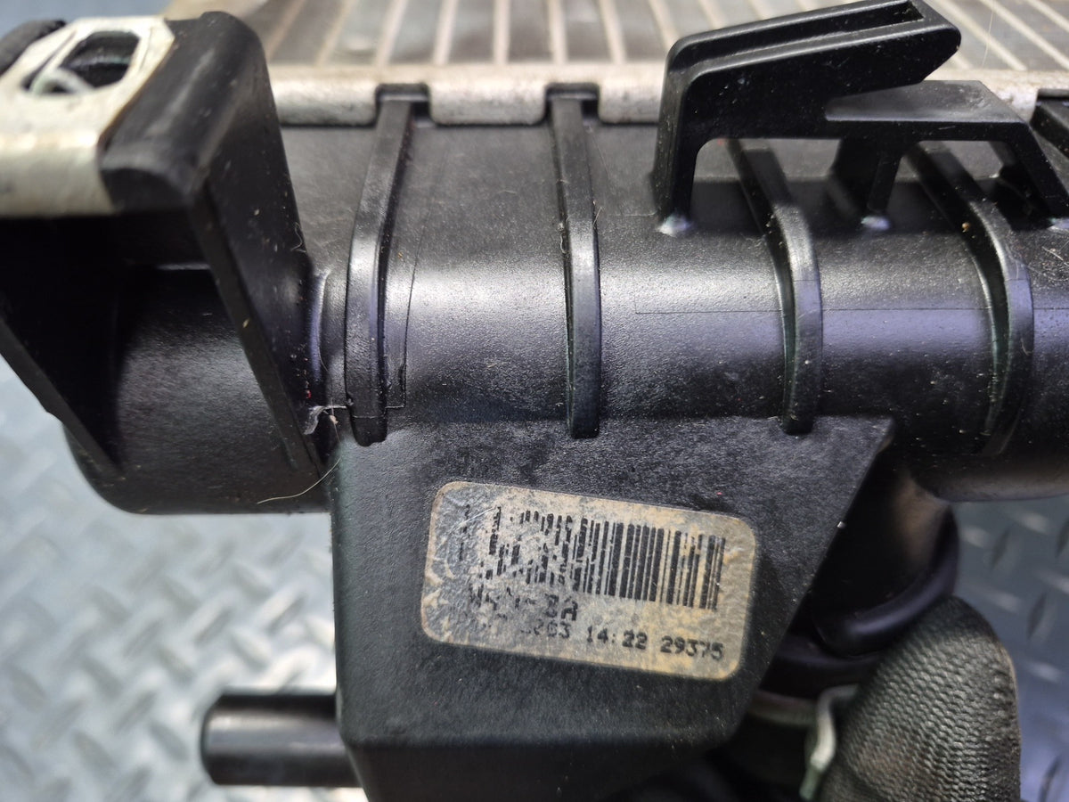 02-05 Ford Thunderbird Engine Cooling Radiator Damaged