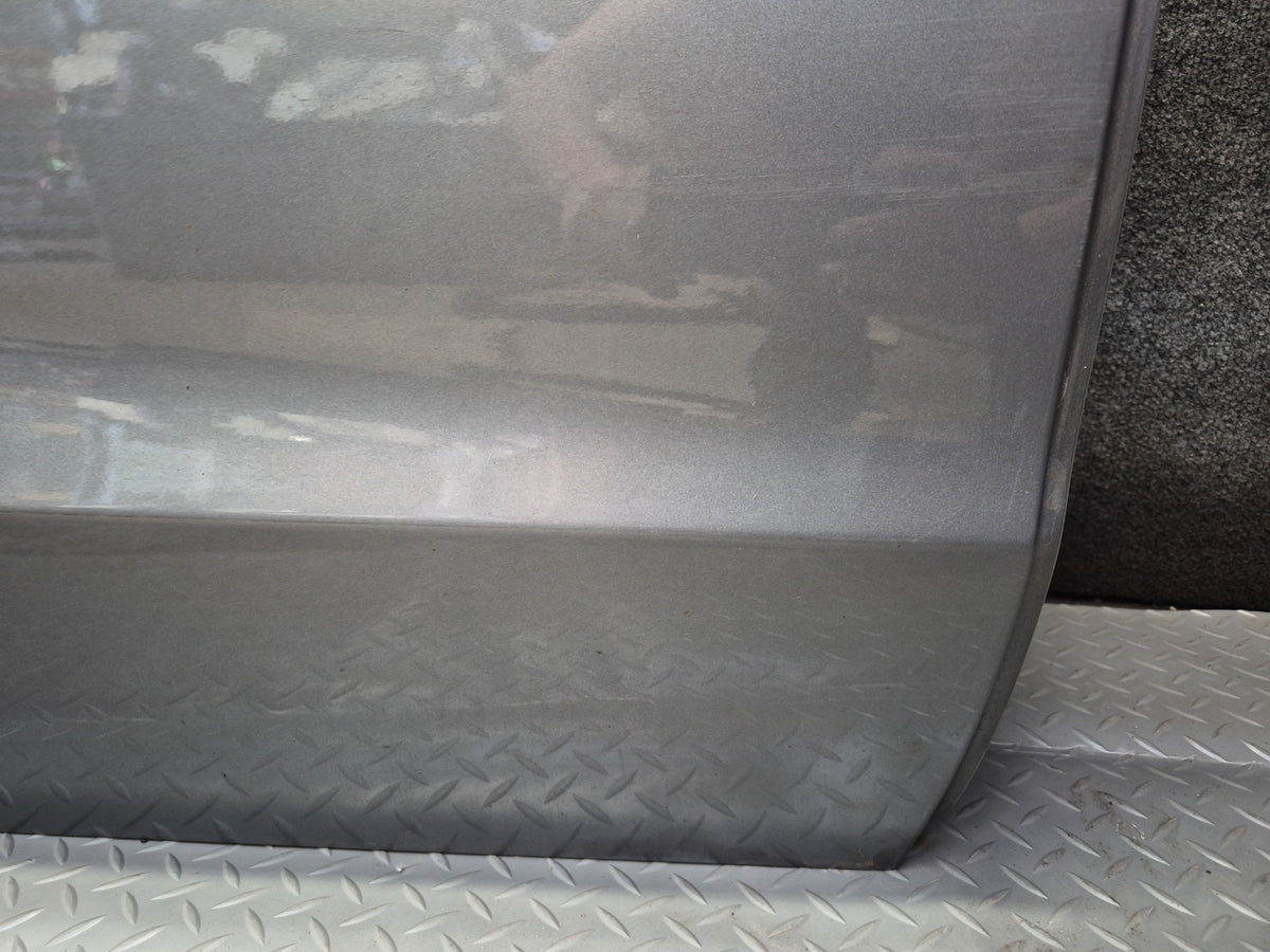 2012-2019 Mercedes W166 GLE ML Front Right Side Door Shell Panel W/ Glass