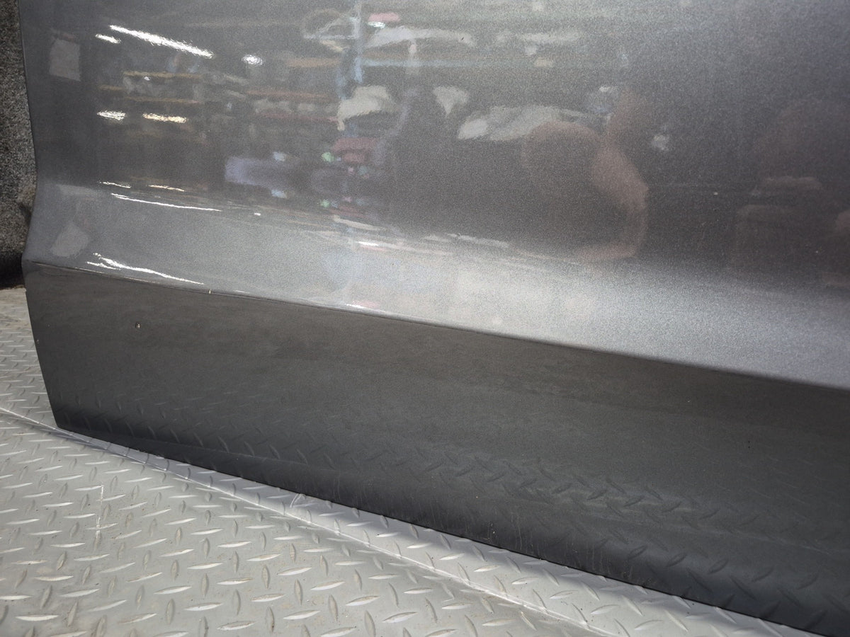 2012-2019 Mercedes W166 GLE ML Front Right Side Door Shell Panel W/ Glass
