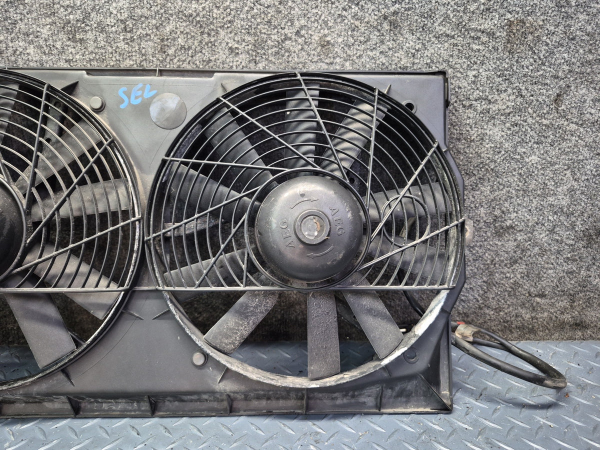 96-98 Mercedes R129 SL500 Engine Radiator Cooling Fan Motor w Shroud OEM