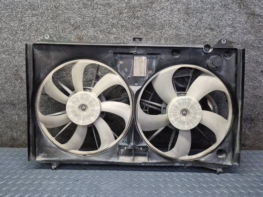 08-17 Lexus UVF46L LS600hL LS460 AWD Engine Radiator Cooling Fan Shroud Damaged