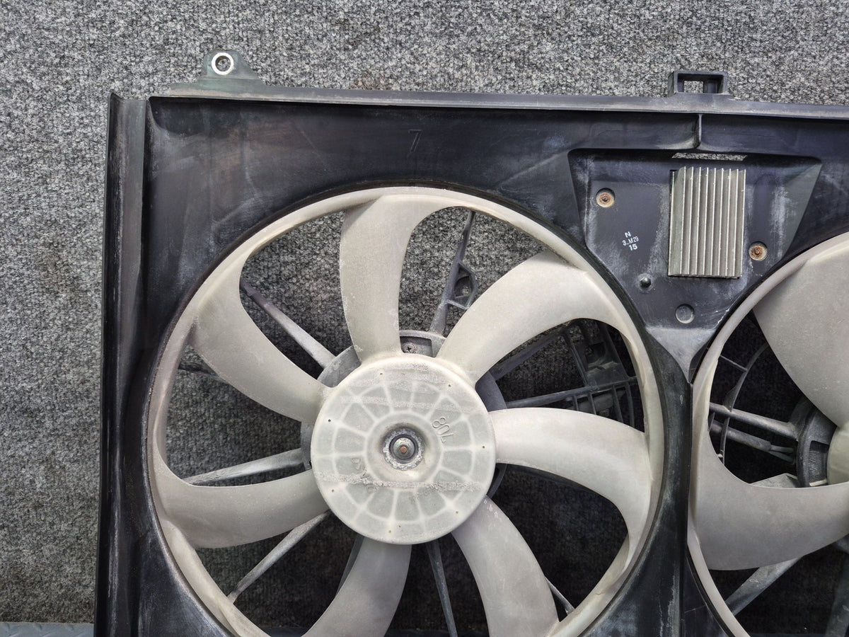 08-17 Lexus UVF46L LS600hL LS460 AWD Engine Radiator Cooling Fan Shroud Damaged