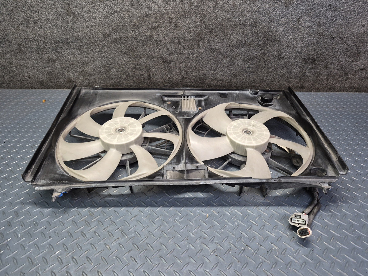 08-17 Lexus UVF46L LS600hL LS460 AWD Engine Radiator Cooling Fan Shroud Damaged