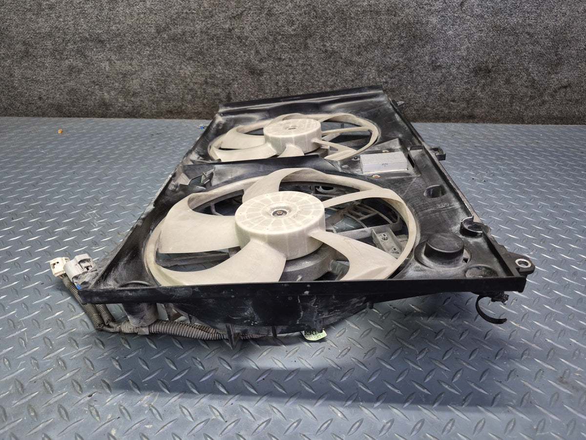 08-17 Lexus UVF46L LS600hL LS460 AWD Engine Radiator Cooling Fan Shroud Damaged