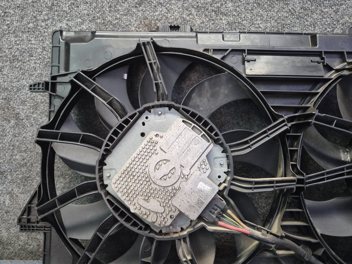 13-15 Audi RS5 8F7 4.2L V8 Engine Radiator Cooling Fan Motor Shroud 87K OEM