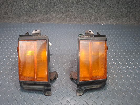 82-83 Toyota Celica RA65 Set of 2 Front Turn Signal Corner Light Lamp Damaged