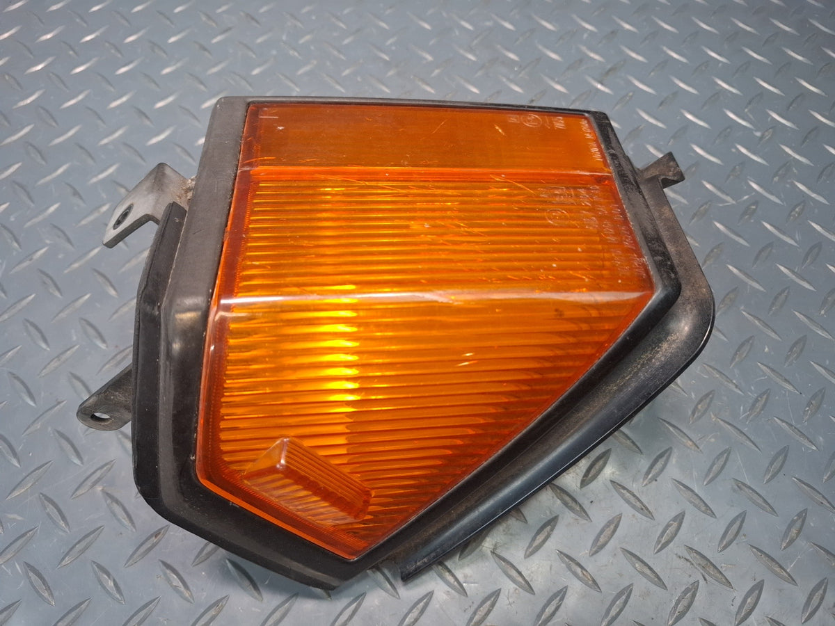 82-83 Toyota Celica RA65 Set of 2 Front Turn Signal Corner Light Lamp Damaged