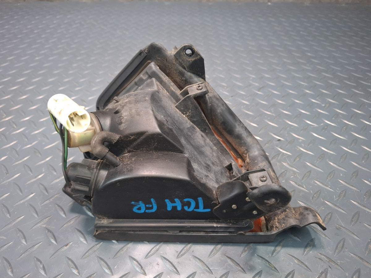 82-83 Toyota Celica RA65 Set of 2 Front Turn Signal Corner Light Lamp Damaged
