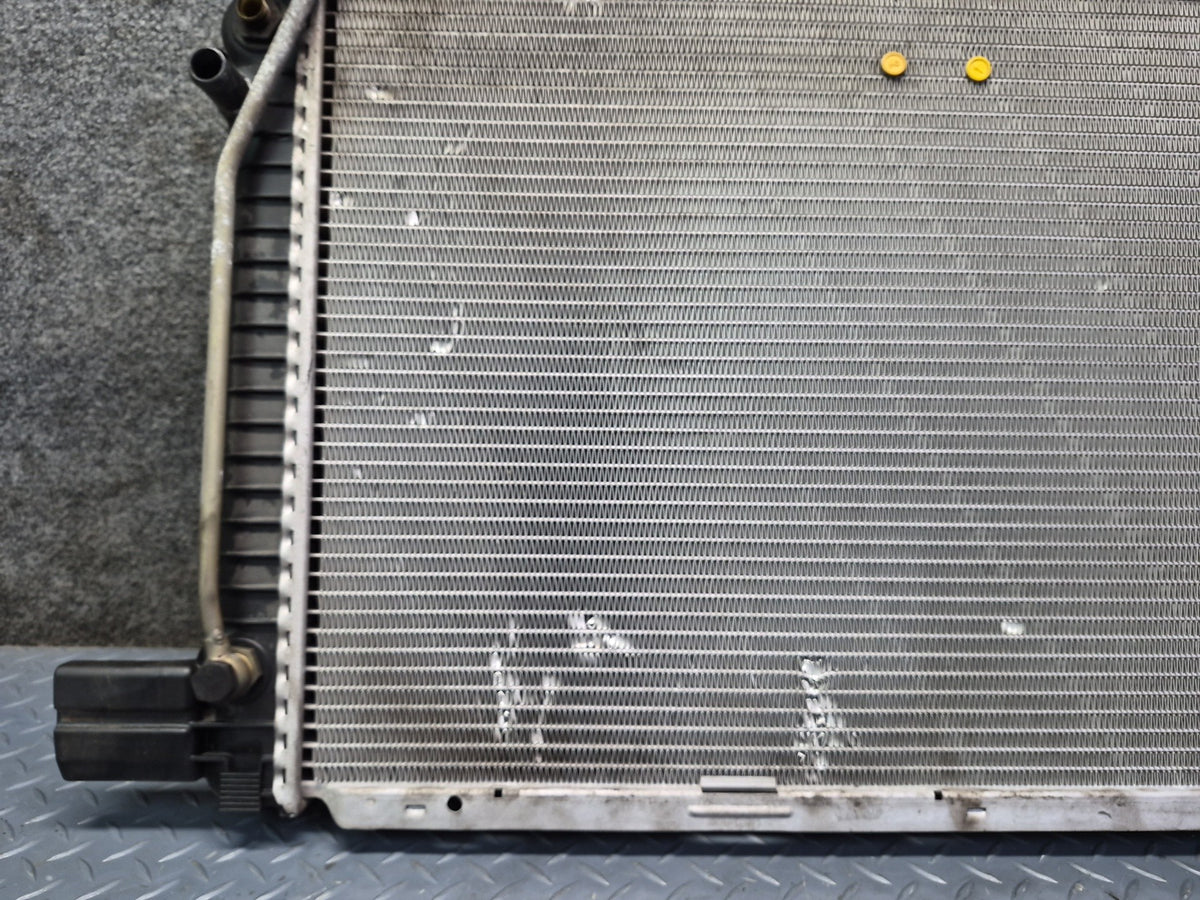 96-99 Mercedes R129 SL500 Engine Cooling Radiator 1295000103 OEM