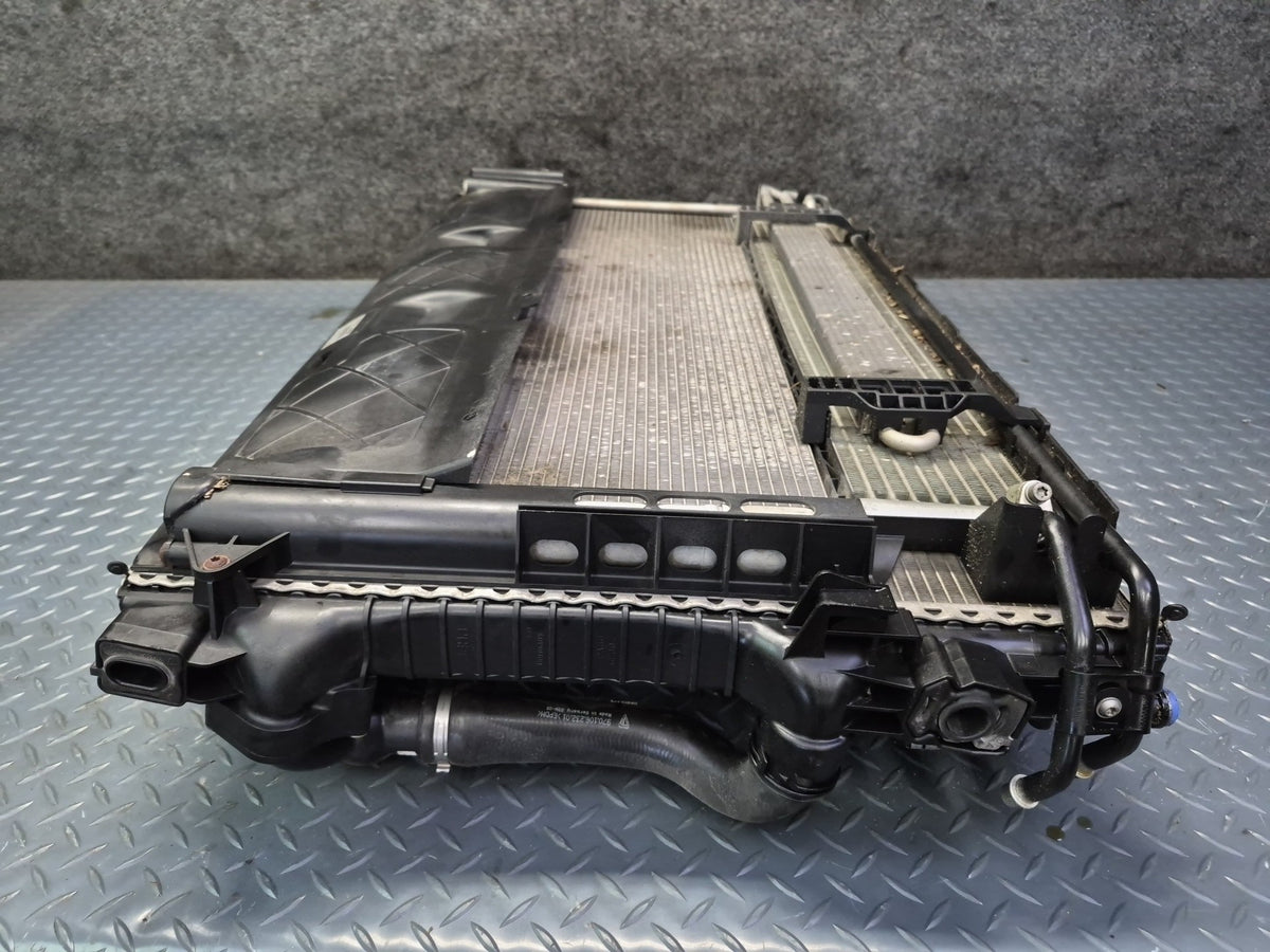 11-16 Porsche Panamera 970 3.6L AWD Engine Coolant Radiator Condenser Fan Assy