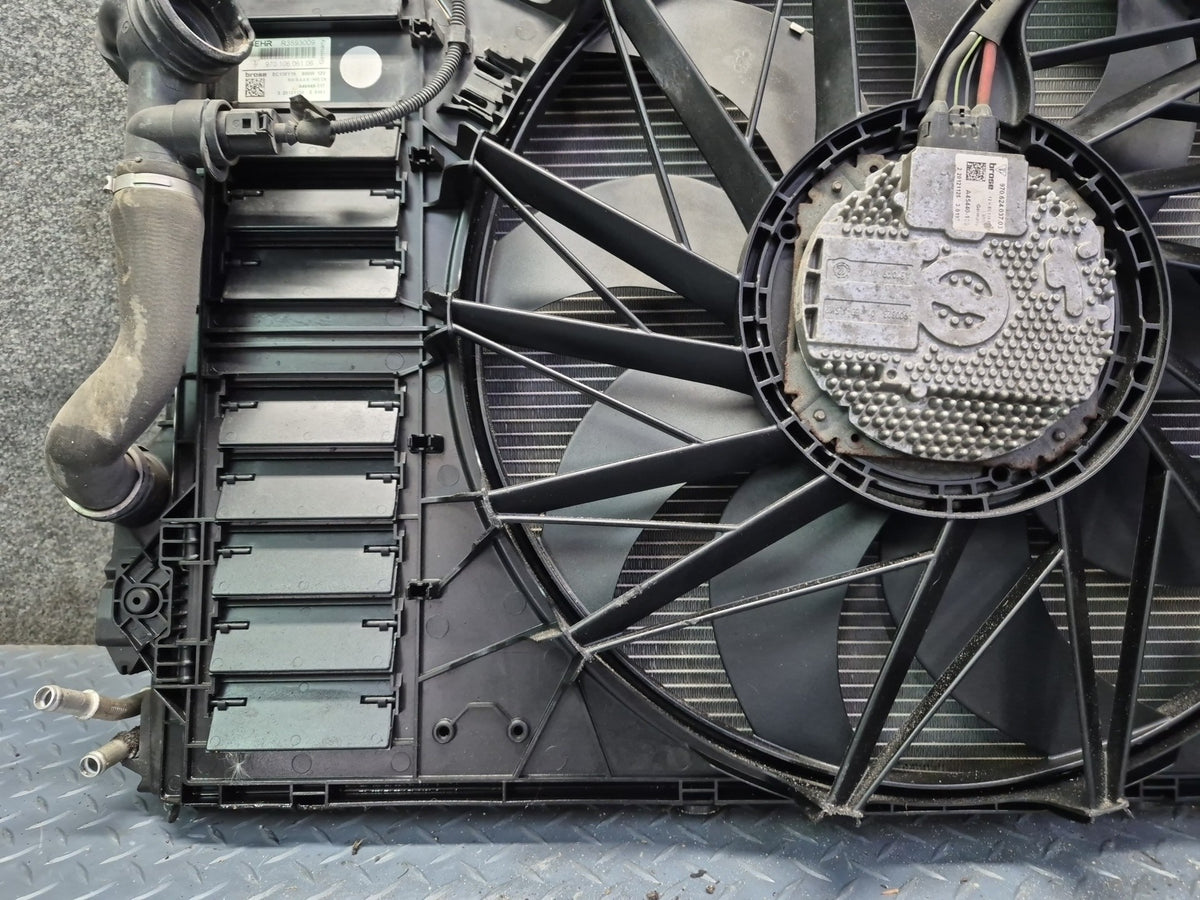 11-16 Porsche Panamera 970 3.6L AWD Engine Coolant Radiator Condenser Fan Assy