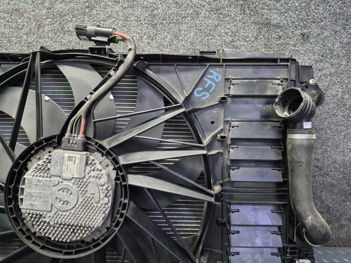 11-16 Porsche Panamera 970 3.6L AWD Engine Coolant Radiator Condenser Fan Assy