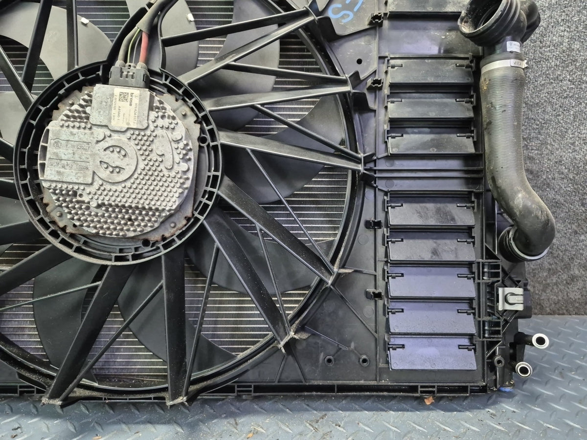 11-16 Porsche Panamera 970 3.6L AWD Engine Coolant Radiator Condenser Fan Assy