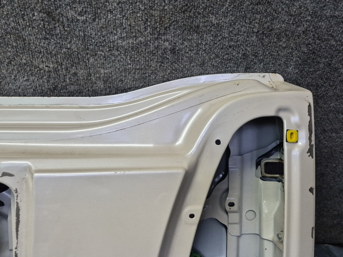 2004-2007 Lexus UZJ100L LX470 Rear Trunk Lid Tailgate Lower Gate Panel