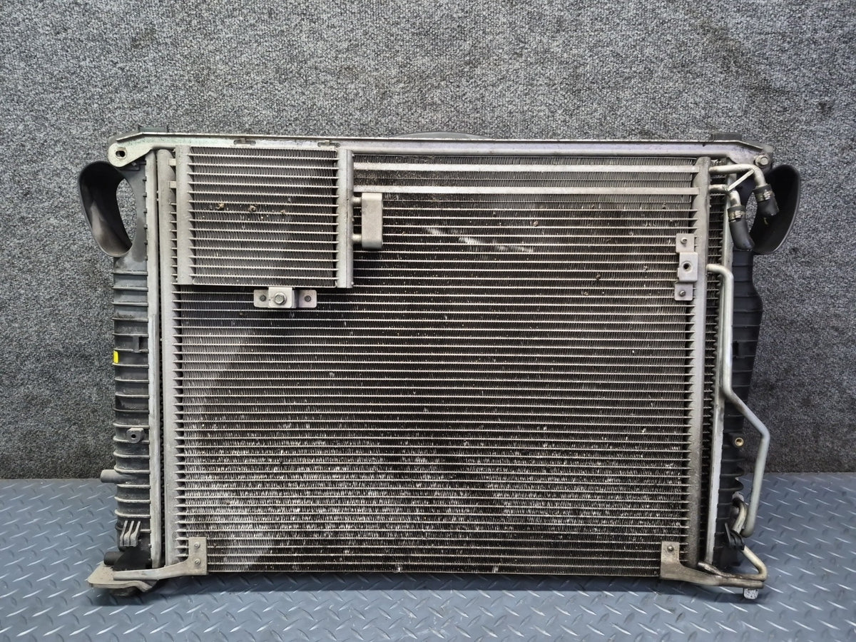 07-08 Mercedes R230 SL550 M273 Engine Radiator A/C Condenser Fan Shroud Set OEM