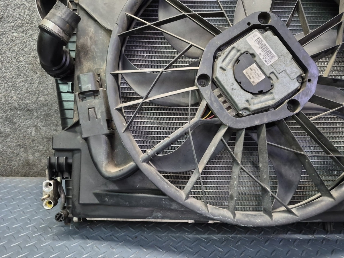 07-08 Mercedes R230 SL550 M273 Engine Radiator A/C Condenser Fan Shroud Set OEM