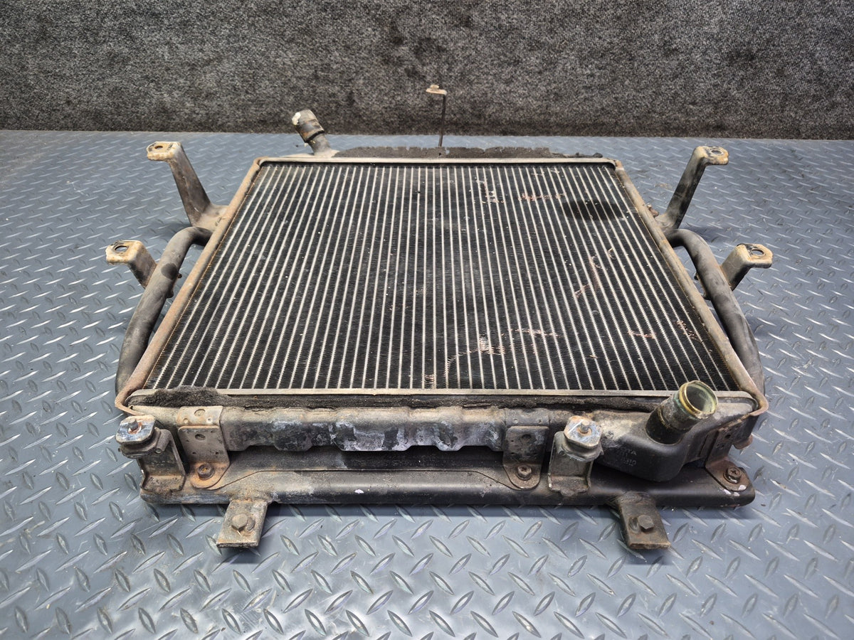 93-96 Toyota Hiace KZH106W 1KZ-TE 4WD AT Engine AUX Cooling Radiator w Mount OEM