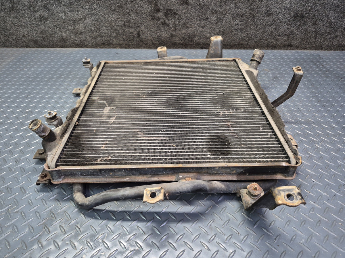 93-96 Toyota Hiace KZH106W 1KZ-TE 4WD AT Engine AUX Cooling Radiator w Mount OEM